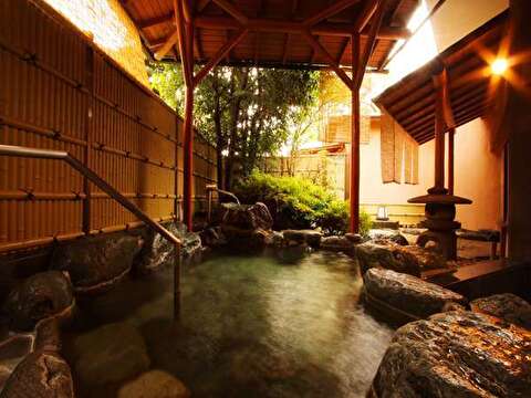 すみよし館の露天風呂